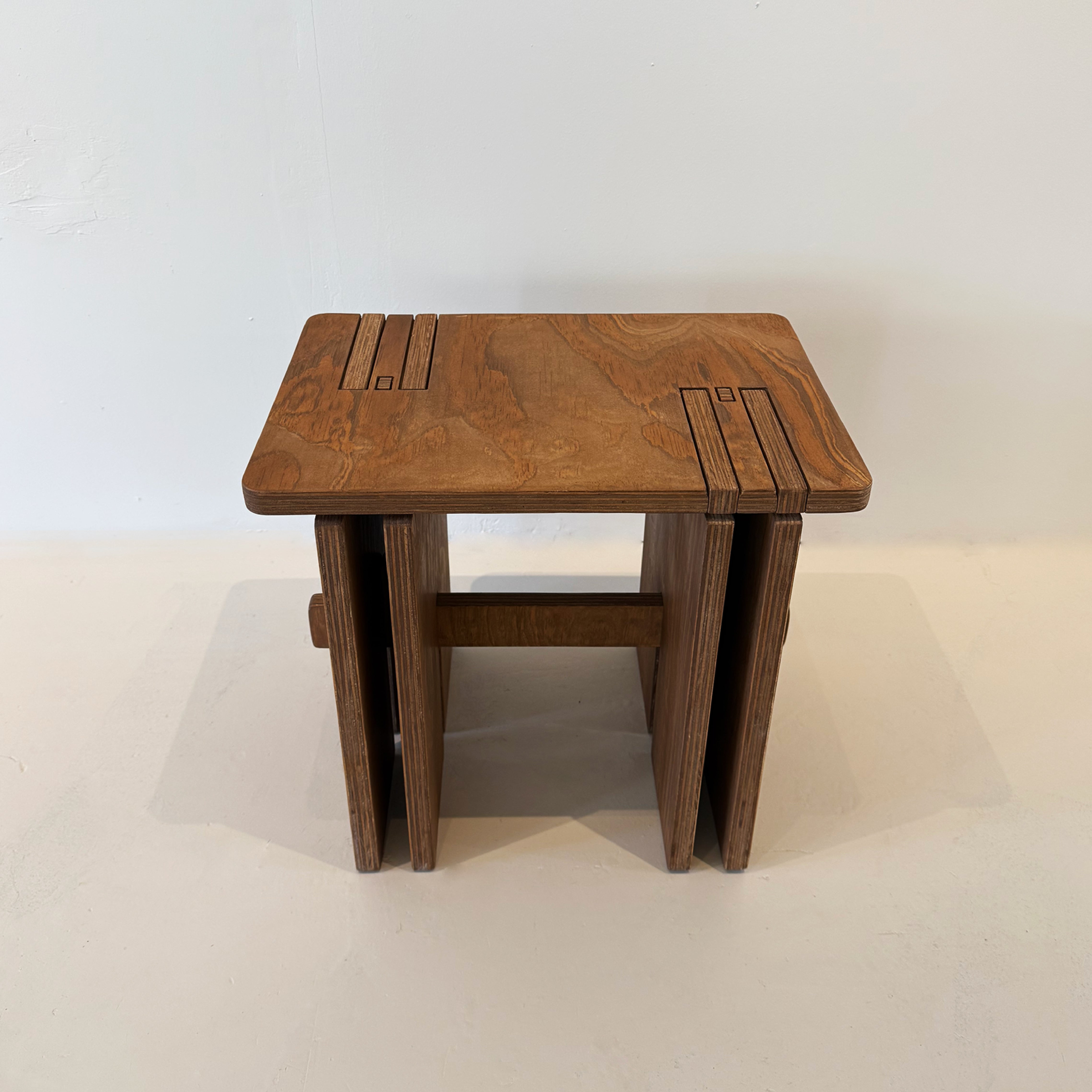 Dinkoro Stool-thumbmail-2
